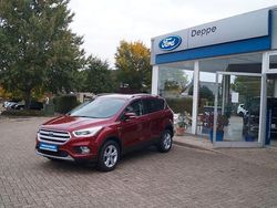 Rot Gebraucht 2017 Ford Kuga Titanium SUV | 14.900 € (Fairer Preis)
