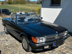 Schwarz Gebraucht 1987 Mercedes SL300 Cabrio | 36.900 €