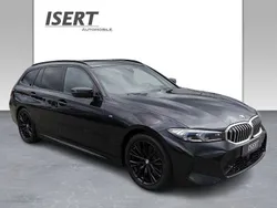 Schwarz Gebraucht 2024 BMW 320 M Sport Kombi | 39.840 € (Fairer Preis)