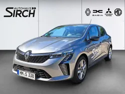 Grau Gebraucht 2025 Renault Clio V Evolution Limousine | 19.900 € (Etwas zu teuer)