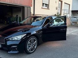 Schwarz Gebraucht 2014 Infiniti Q50 Limousine | 13.499 €