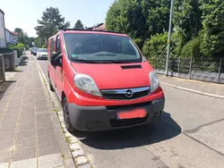 Rot Gebraucht 2011 Opel Vivaro Van | 5.000 €