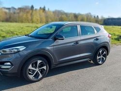 Grau Gebraucht 2016 Hyundai Tucson Style SUV | 12.800 € (Guter Preis)