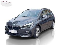 Grau Gebraucht 2018 BMW 216 Active Tourer Advantage Van / Kleinbus | 14.999 € (Fairer Preis)