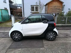 Weiß Gebraucht 2017 Smart ForTwo Coupé Prime Coupé | 9.100 € (Guter Preis)