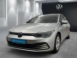 Silber Gebraucht 2024 VW Golf VIII Life Limousine | 33.480 € (Teuer)