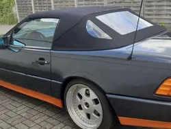 Schwarz Gebraucht 1994 Mercedes SL320 Cabrio | 29.500 €