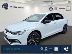 Pure white Gebraucht 2021 VW Golf VIII United Limousine | 18.799 € (Etwas zu teuer)