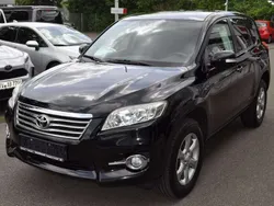 Schwarz Gebraucht 2011 Toyota RAV4 Life SUV | 8.900 € (Fairer Preis)