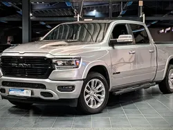 Silber Gebraucht 2022 Dodge Ram Abholung | 55.987 € (Fairer Preis)