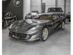 Grau Gebraucht 2019 Ferrari 812 | 299.000 €