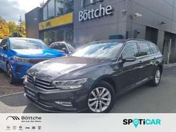 Mangangrau metallic Gebraucht 2023 VW Passat Business Kombi | 21.780 € (Guter Preis)