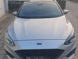 Silber Gebraucht 2018 Ford Focus ST-Line Kombi | 10.250 € (Superpreis)