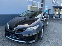 Schwarz Gebraucht 2015 Toyota Auris Touring Sports Cool Kombi | 9.999 € (Fairer Preis)