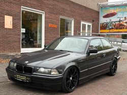 Schwarz Gebraucht 1993 BMW 316 Coupé | 7.999 €