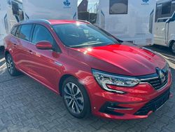 Rot Gebraucht 2023 Renault Mégane IV Techno Limousine | 21.490 € (Fairer Preis)
