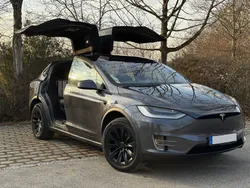 Grau Gebraucht 2019 Tesla Model X Long Range SUV | 44.500 € (Fairer Preis)