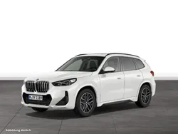 Mineralweiß metallic Gebraucht 2024 BMW X1 Luxury Line SUV | 54.954 €