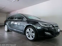 Schwarz Gebraucht 2012 Opel Astra Sport Kombi | 6.490 € (Etwas zu teuer)