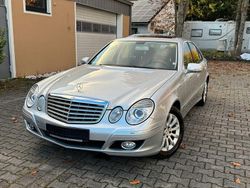 Silber Gebraucht 2007 Mercedes E200 Elegance Limousine | 6.800 € (Fairer Preis)