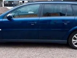 Blau Gebraucht 2004 Opel Vectra Kombi | 2.200 € (Etwas zu teuer)