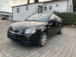 Schwarz Gebraucht 2010 Kia Rio Attract Limousine | 1.790 € (Guter Preis)
