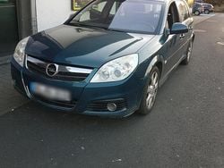 Grün Gebraucht 2007 Opel Signum Kombi | 1.450 € (Guter Preis)
