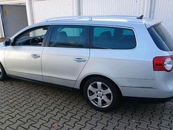 Silber Gebraucht 2009 VW Passat Highline Kombi | 3.999 € (Guter Preis)