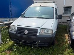 Weiß Gebraucht 2006 Fiat Scudo Van / Kleinbus | 4.099 €