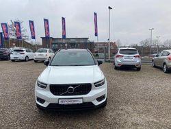 Crystal white Gebraucht 2020 Volvo XC40 R-Design SUV | 22.990 € (Guter Preis)