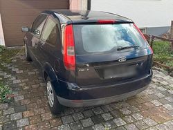 Blau Gebraucht 2004 Ford Fiesta Kleinwagen | 500 € (Superpreis)