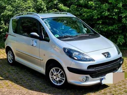 Silber Gebraucht 2009 Peugeot 1007 Kleinwagen | 2.700 €