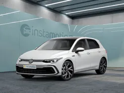 Weiß Gebraucht 2020 VW Golf VIII R-line Limousine | 27.520 € (Etwas zu teuer)