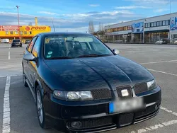 Schwarz Gebraucht 2004 Seat Leon Sport Limousine | 3.999 € (Etwas zu teuer)