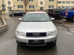 Silber Gebraucht 2000 Audi A4 Limousine | 1.800 € (Guter Preis)