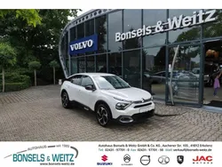 Weiß metallic Gebraucht 2024 Citroën C4 Limousine | 20.950 € (Fairer Preis)