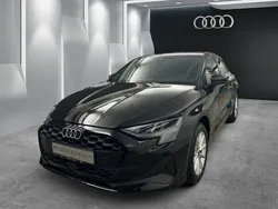 Brillantschwarz Gebraucht 2025 Audi A3 Comfort Limousine | 35.581 € (Fairer Preis)