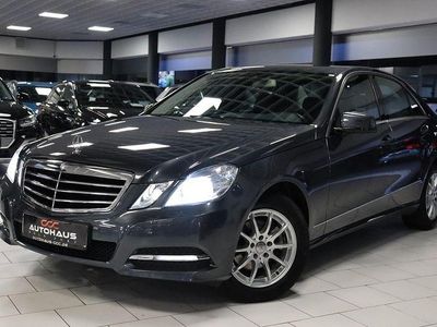 Grau Gebraucht 2012 Mercedes E200 Avantgarde Limousine | 13.400 € (Fairer Preis)