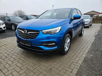 Używany Opel Grandland X 131 KM (96 kW) 2018 Niebieski SUV