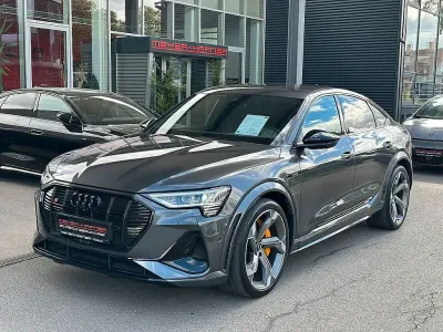 Używany Audi e-tron Sport 369 kW (503 KM) 2022 Szary SUV