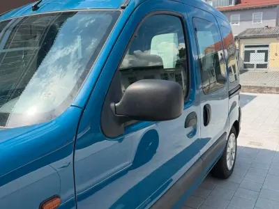 Gebraucht Renault Kangoo 65 PS (47 kW) 2002 Blau Van / Kleinbus