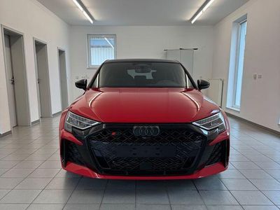 Neu Audi RS3 Sport 400 PS (294 kW) 2026 Rot Limousine