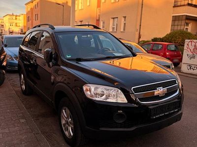 Second-hand Chevrolet Captiva 150 CP (110 kW) 2010 Negru SUV