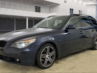 Gebraucht BMW 525 Advantage 177 PS (130 kW) 2005 Blau Kombi