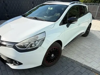 Gebraucht Renault Clio GrandTour Expression 75 PS (55 kW) 2013 Weiß Kombi