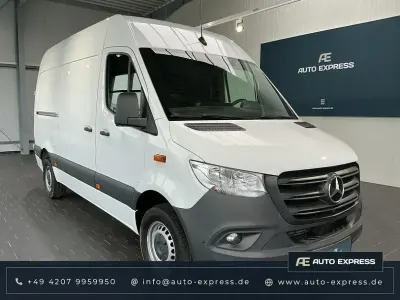 Second-hand Mercedes Sprinter 170 CP (125 kW) 2024 Alb Van