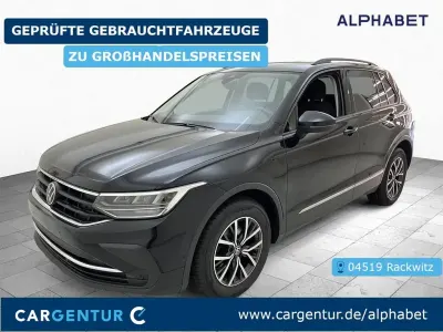 Gebraucht VW Tiguan Life 150 PS (110 kW) 2023 Schwarz (metallic) SUV