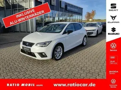 Używany Seat Ibiza FR 116 KM (85 kW) 2024 Biały Hatchback