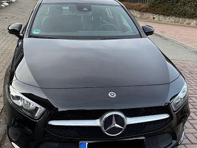 Gebraucht Mercedes A180 Progressive 116 PS (85 kW) 2018 Schwarz Limousine