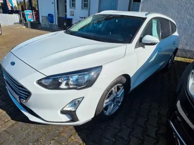 Gebraucht Ford Focus Cool & Connect 150 PS (110 kW) 2020 Weiß Kombi